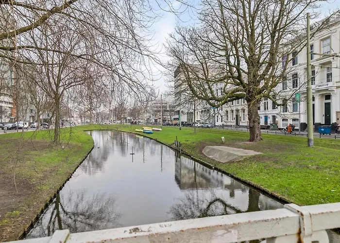 And Light Apartament Rotterdam